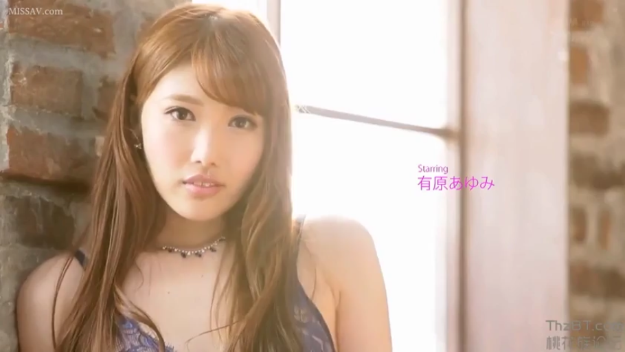 室内 · 蕾丝内衣 · 半身 · 凝视 · 靠墙 · 恬静