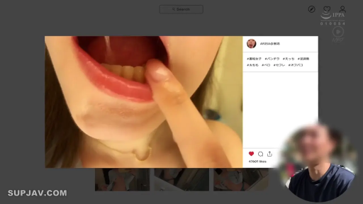 Indoor · Sitting Posture · Hazy · Nudity · 吮吸手指 · Social software interface · 嘴部特写