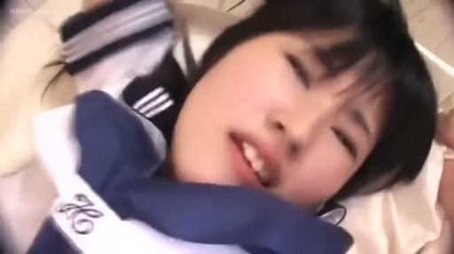 室内 · 性交 · 特写 · 制服 · 学生装 · 躺姿 · 被褥 · 眼神迷离