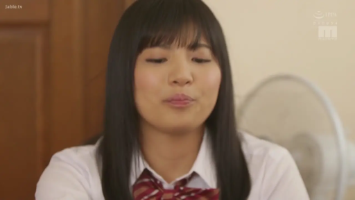 室内 · 顔部のクローズアップ · 制服 · 正面