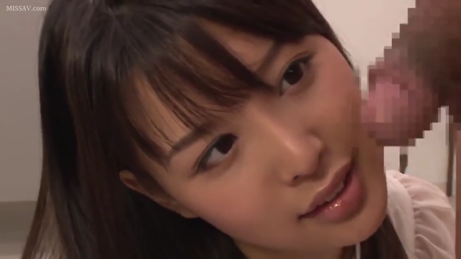 室内 · 一人称視点 · 顔のクローズアップ · 白い上着 · 渇望 · 近づいて · 准备口交 · 马赛克阴茎