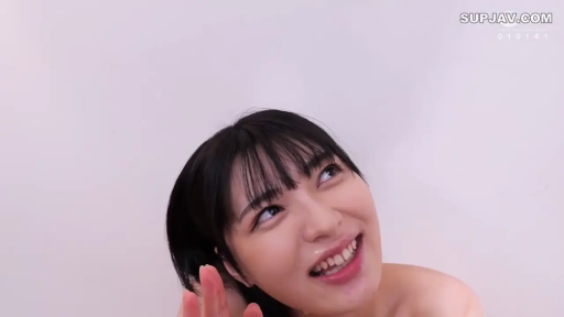 室内 · 脸部特写 · 裸体 · 仰视