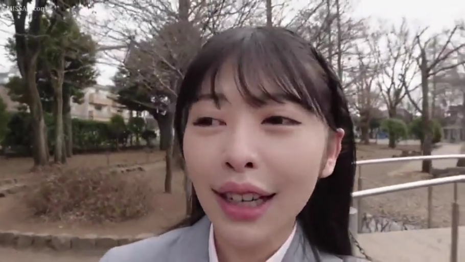 性交 · 胸部 · 露乳 · 快感 · 黑丝袜 · 职业装 · 抬腿 · 办公沙发