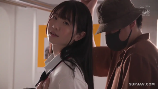 Close-up of the face · Side-lying · Corridor · Stare · 抚摸 · 痴汉 · 口罩 · 校服衬衫