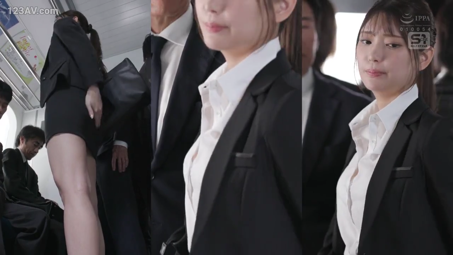 站立 · 半身特写 · 职业装 · 电车