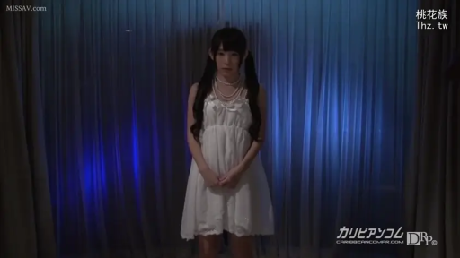 室内 · 全身 · 站姿 · 摆拍 · 拘谨 · 纯爱 · 白色连衣裙 · 珍珠项链