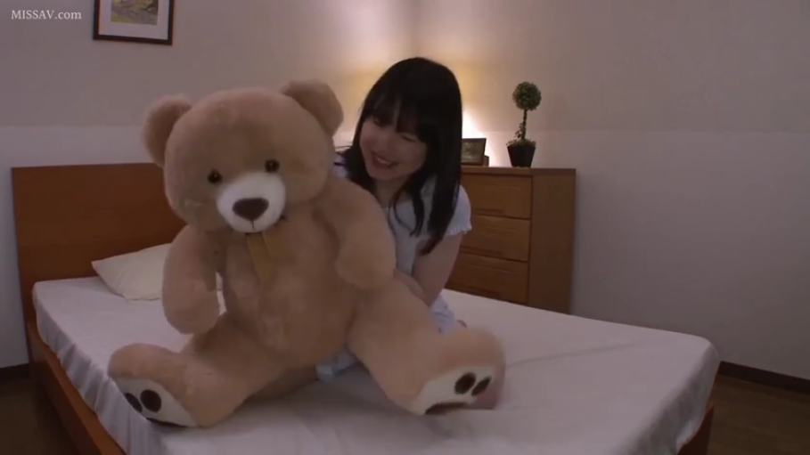 指交 · 床上 · 衬衫 · 私处 · 高潮 · 无码 · 抬腿