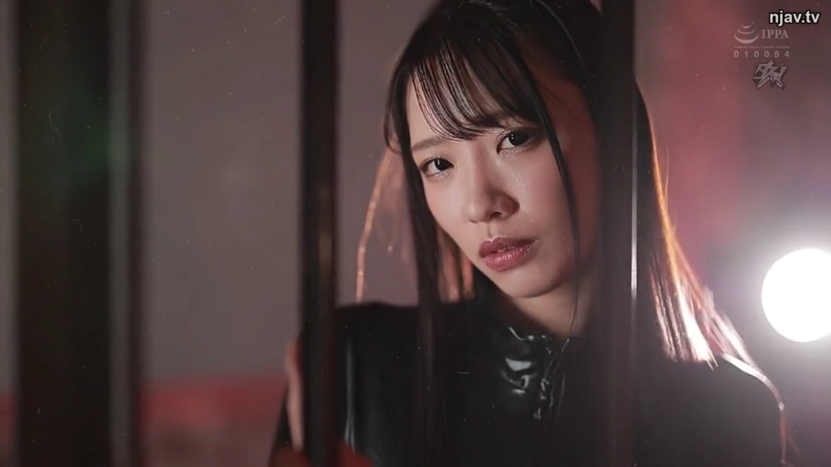 性交 · 全裸 · 马赛克 · 床上 · 后入位 · 下体特写