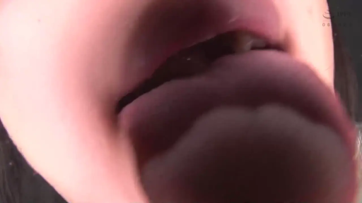 Indoor · 嘴部特写