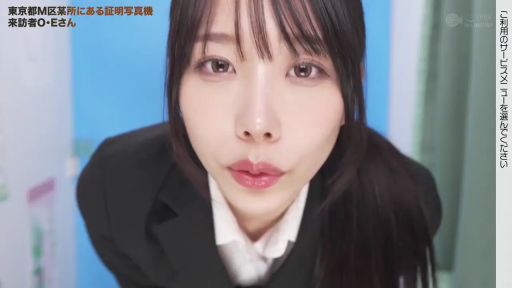 身をかがめる · 顔部のクローズアップ · 字幕 · ビジネススーツ · 嘟嘴 · 可爱 · 证件照机器内