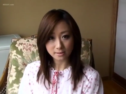 室内 · 全裸 · 仰卧 · 沉醉 · 阴部特写 · 润滑液 · 手指抠弄 · 多人手指
