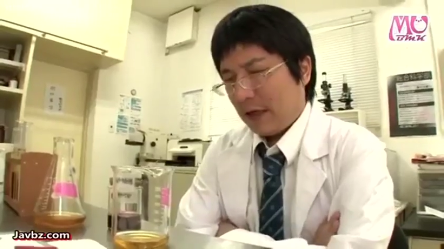 卧室 · 马赛克 · 享受 · 中景 · 仰卧 · 黑色内衣 · 舔舐