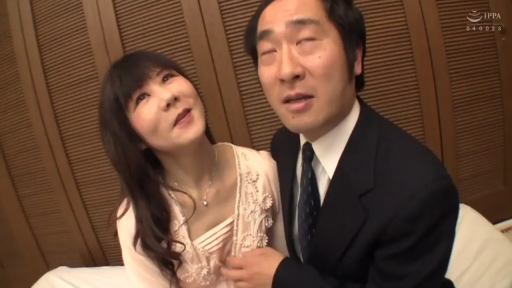 室内 · 迷离 · 上半身 · 抚摸 · 连衣裙 · 依偎