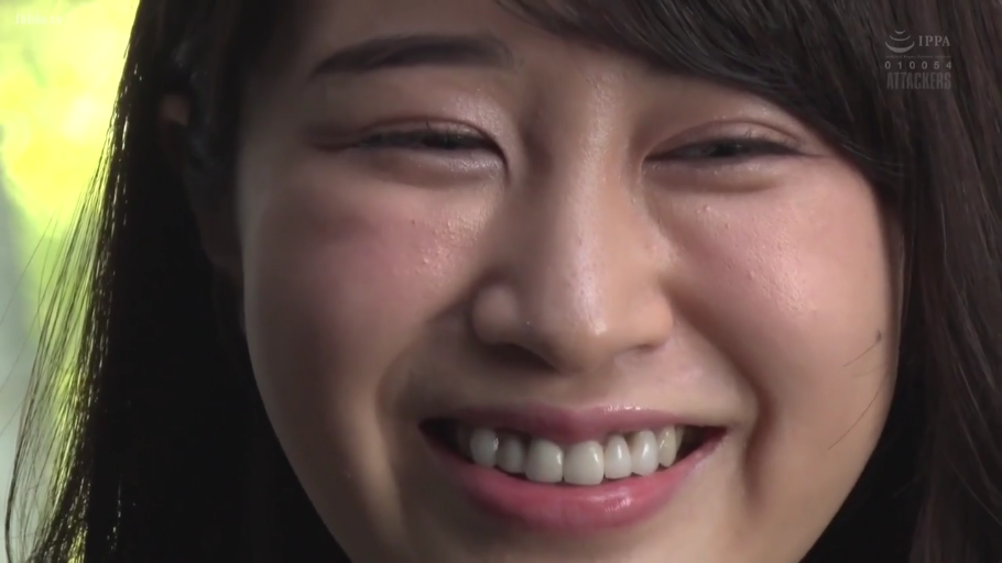 室内 · 委屈 · 是 · 正面 · 说话