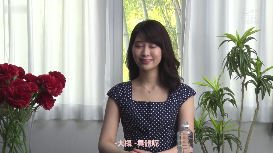 室内 · 黑色丝袜 · 阴部 · 仰拍视角 · 未露脸 · 弯腰开腿 · 拳交 · 小桌子