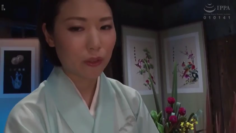 室内 · 全裸 · 全景 · 女上位 · 抽插 · 背对 · 逆光剪影