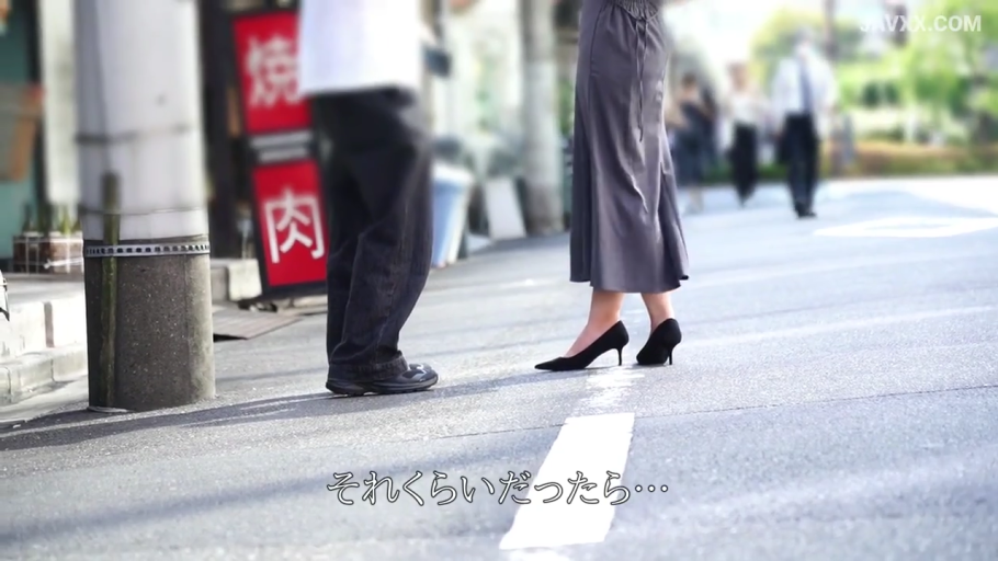室内 · 坐姿 · 胸部 · 全裸 · 盆栽 · 摆拍 · 长发 · 张嘴