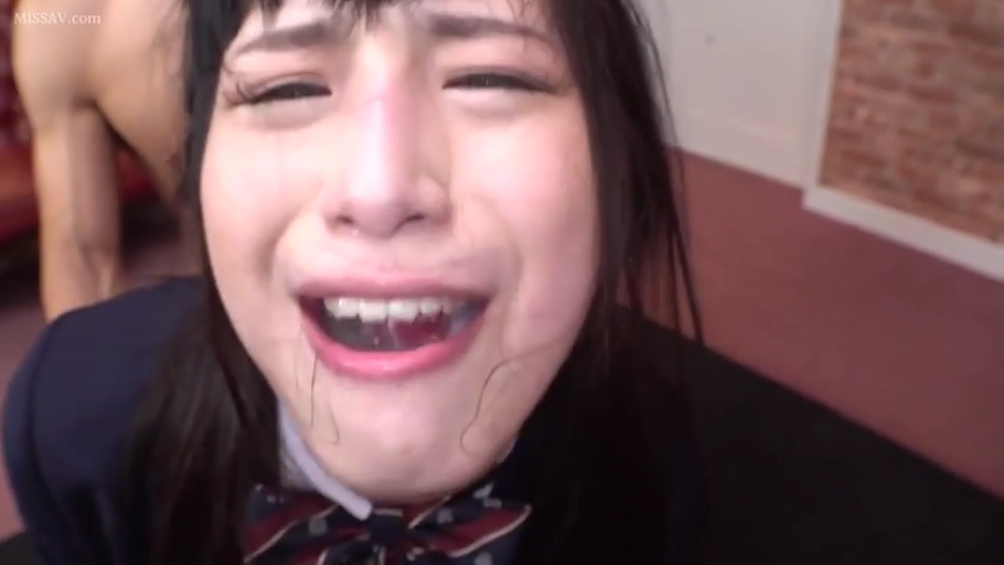 室内 · 脸部特写 · JK制服 · 正对镜头