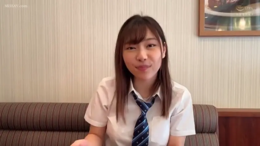 坐姿 · 交谈 · 脸部 · 平静 · 餐厅 · JK制服 · 半身像