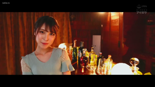 室内 · 全裸 · 臀部特写 · 跪趴 · 粘液 · 粉色垫子 · 身体流液