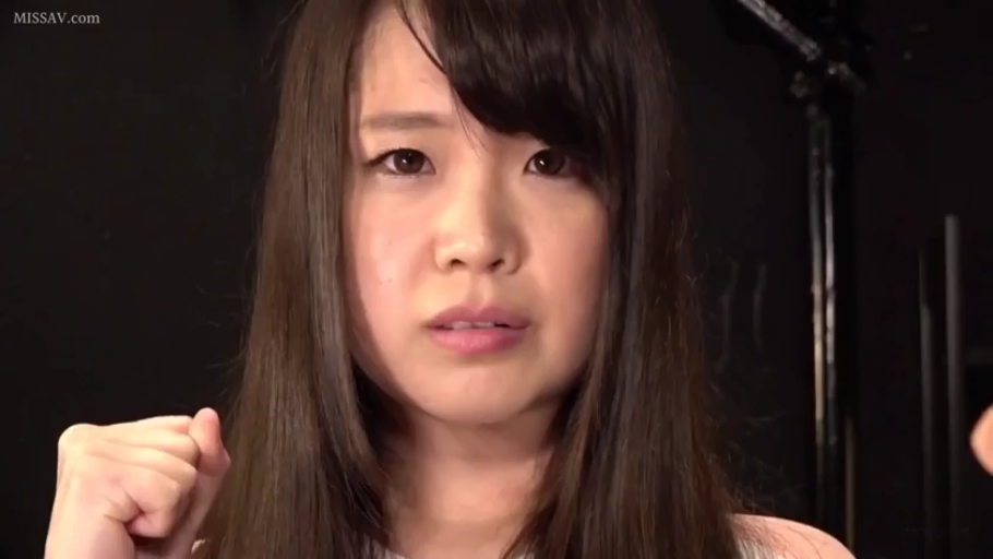 Indoor · 面部特写 · Light-colored top