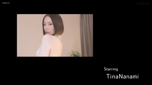 室内 · 摆拍 · 上半身 · 妩媚 · 回头 · 紧身衣 · 演员介绍