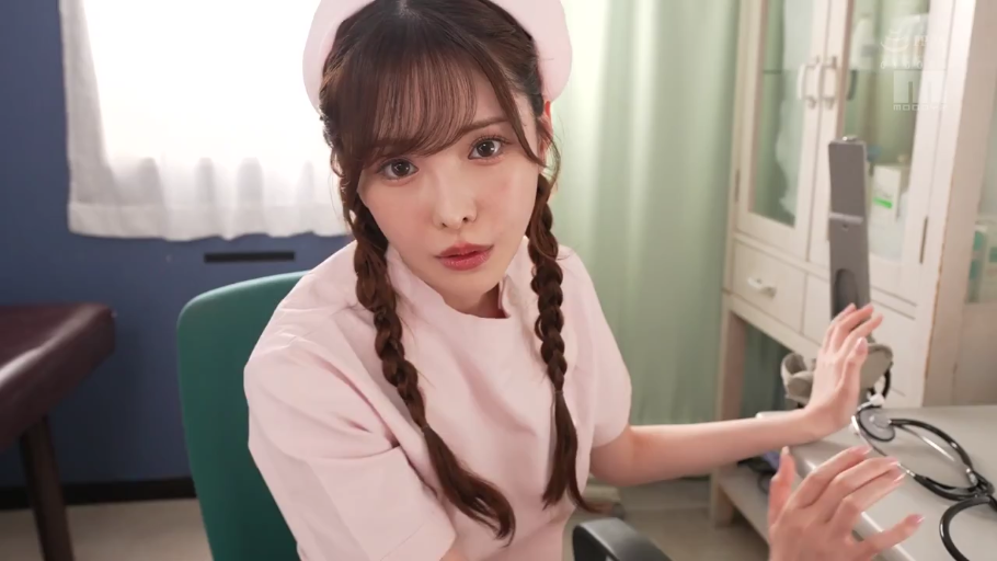 室内 · 全裸 · 舔乳 · 卧姿 · 局部特写 · 硬核特写