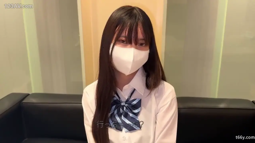 室内 · 坐姿 · 对视 · 上半身 · JK制服 · 口罩 · 戴口罩 · 黑长直