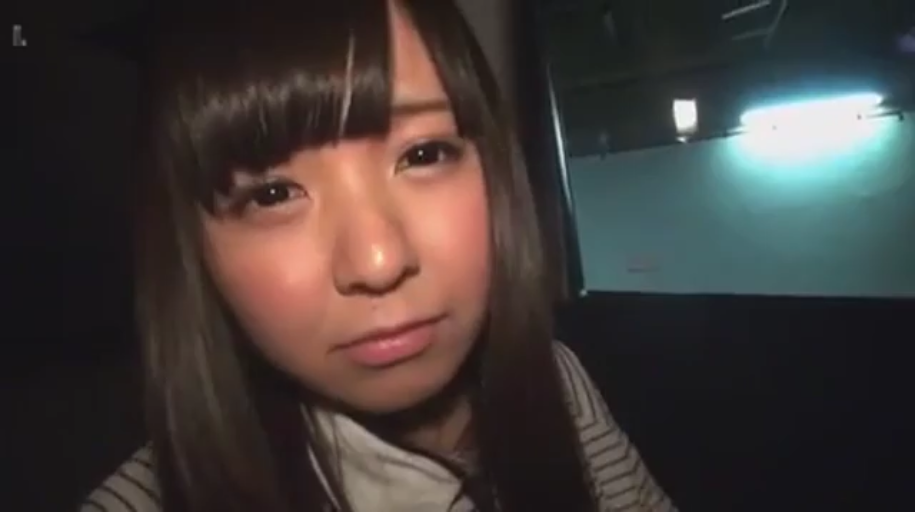 坐姿 · 远景 · 便服 · 游玩 · 风景 · 摩天轮 · 摩天轮