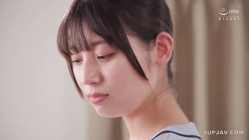 Indoor · Melancholy · 面部特写 · Curtain · Side face · 浅蓝色上衣 · 人像 · 注视下方