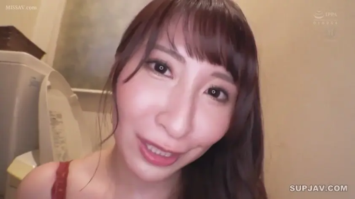 Close-up of the face · Smile · Top-down view · Red lingerie · 卫生间 · toilet · POV自拍 · 语言挑逗