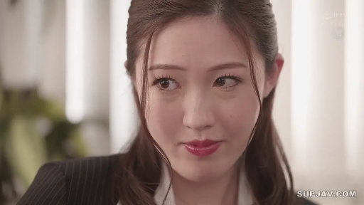 顔部のクローズアップ · 办公室 · 微笑 · ビジネススーツ · 凝視 · OL · 正面