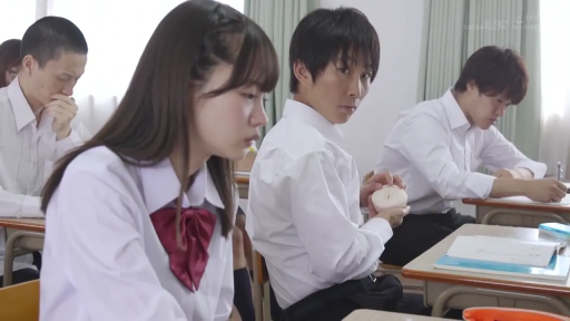 坐姿 · 忧郁 · 校服 · 教室 · 校园题材 · 观察名器 · 名器