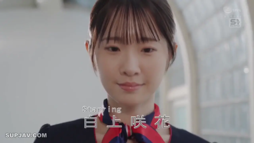 站立 · 平静 · 半身 · 制服 · 走廊 · 工牌 · 垂目