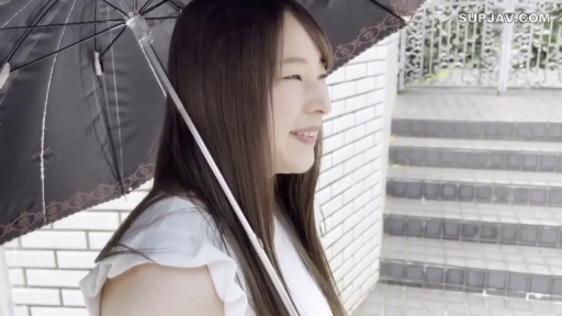 Stand · Smile · 清纯 · Outdoor · 连衣裙 · Side face · 雨伞 · 漫步