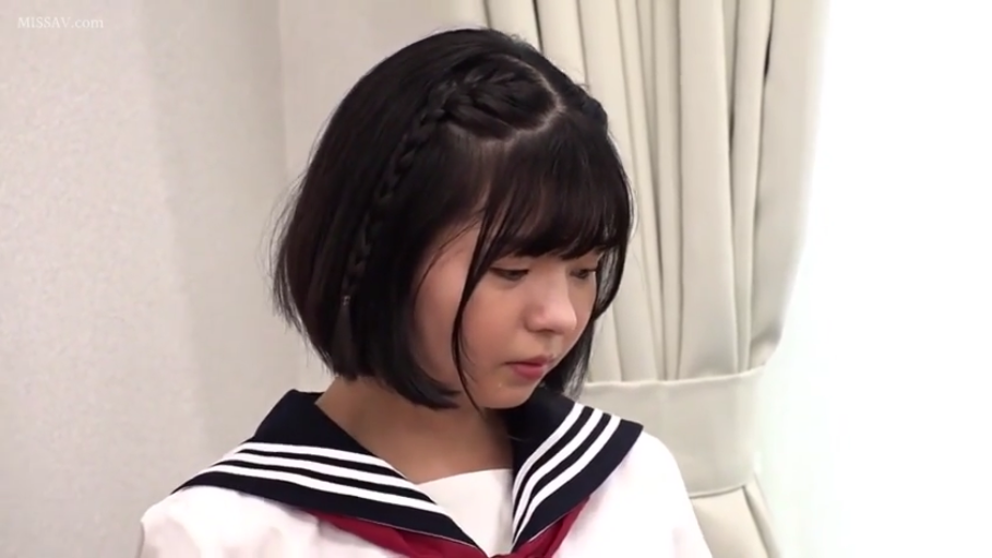 室内 · 俯身 · 专注 · 口交 · 白色衬衫 · 成人内容 · 嘴部特写