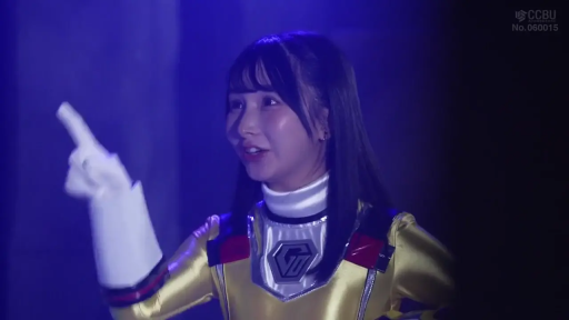 室內 · 中景 · 微笑 · 谈话 · 手套 · 特攝 · 指向 · 战队服装