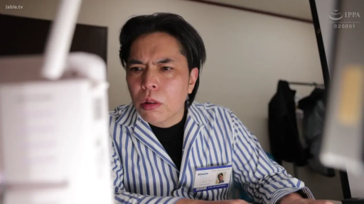 Stand · 行走 · 便利店 · Casual wear · Blur · 监控视角 · Monitor