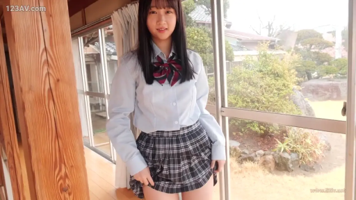 投入 · 全裸 · 卧室 · 自慰 · 床 · 私处 · 开腿坐姿 · 无码
