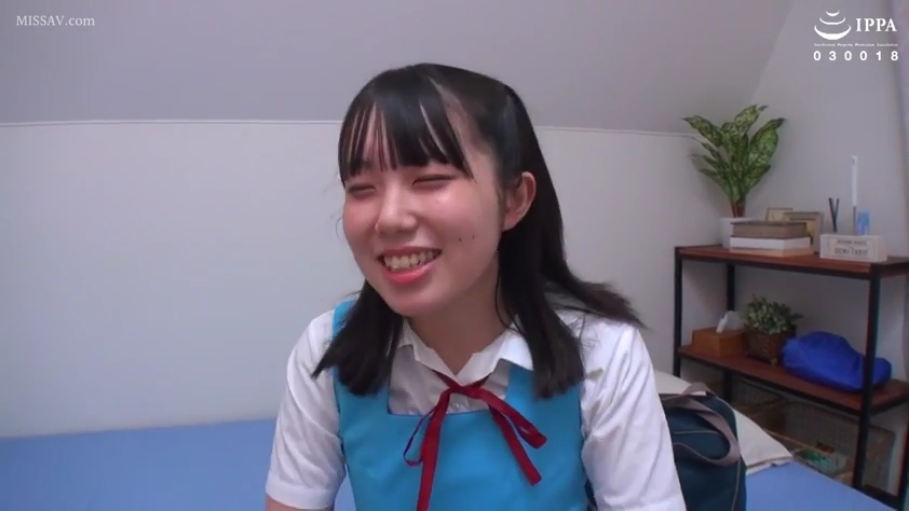 面部 · 卧室 · 愉悦 · 裸体 · 被褥 · 平躺 · 欢笑