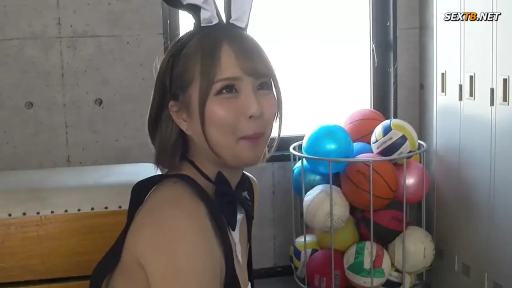 脸部 · 甜美 · 微笑 · 侧坐 · 兔女郎 · Cosplay · 器材室 · 球类