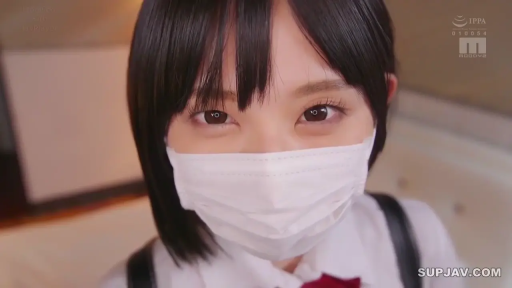 胸部 · 全裸 · 浴室 · 站立 · 舔乳 · 隐忍 · 三人