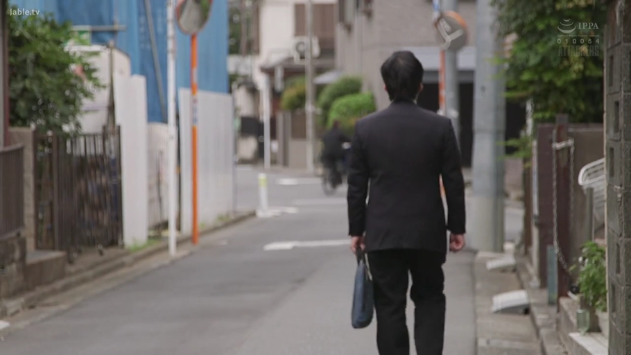 全身 · 街道 · 西装