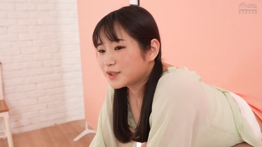 Bend over · Medium shot · 自然 · Indoor photography studio · 谈话 · Twin tails · 浅绿色露肩装