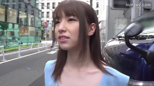 全裸 · 口交 · 面部特写 · 床上 · 爬行姿势 · 近距离视角 · 专注眼神