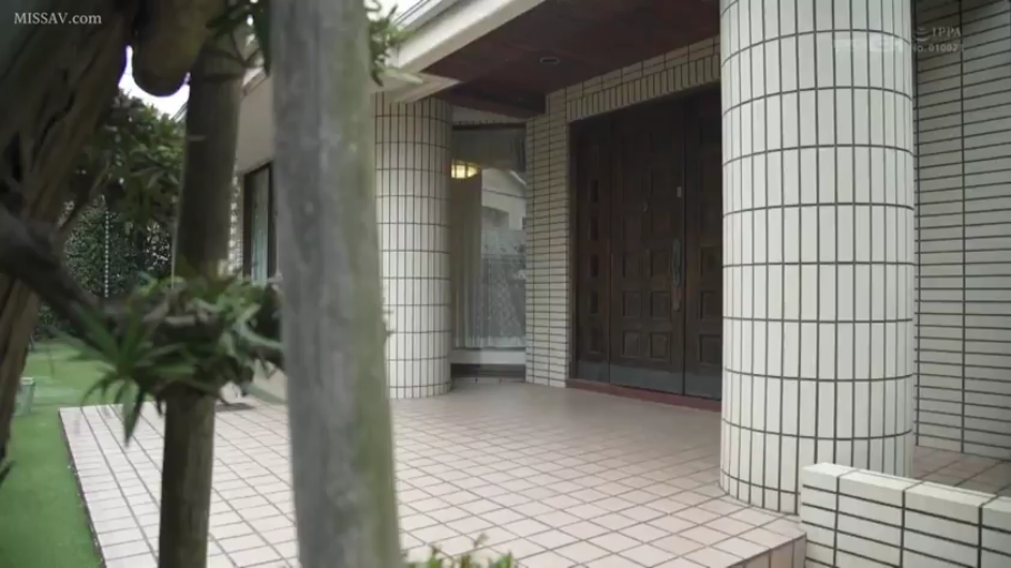 室外 · 住宅门口 · 建筑