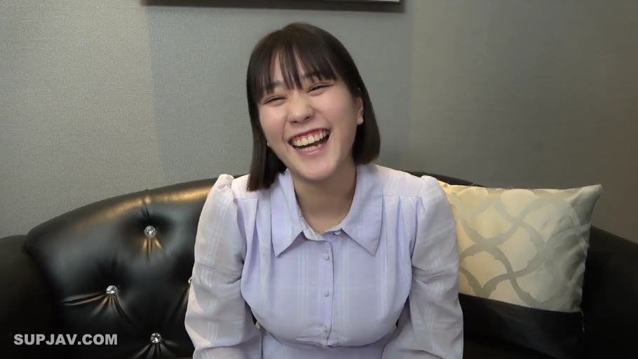 室内 · 全裸 · 胸部特写 · 陶醉 · 跨坐 · 抚摸 · 低角度