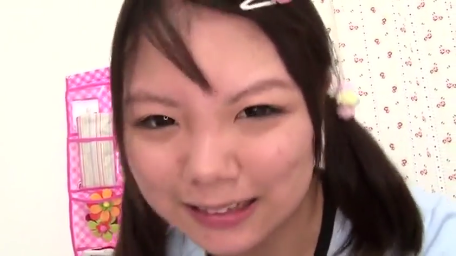 室内 · 脸部特写 · 休闲服