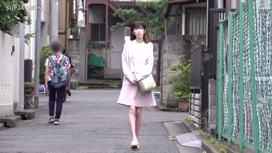 浅色开衫 · 户外