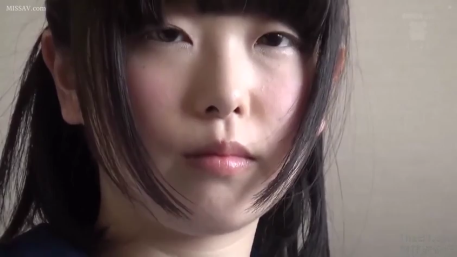 室内 · 顔部のクローズアップ · 平静 · 注視 · 水手服 · 正面 · 黑发